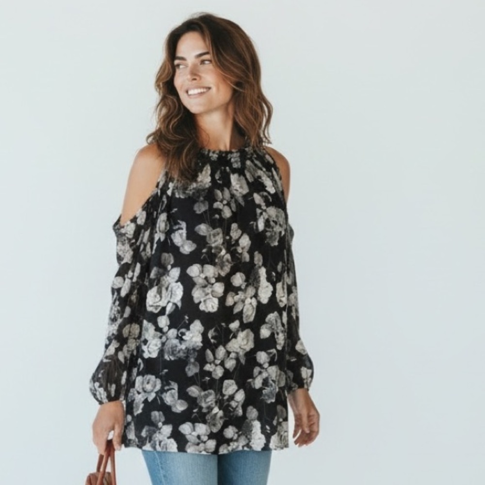 Max studio medium cold shoulder, long sleeve, ladies, blouse, excellent cond M